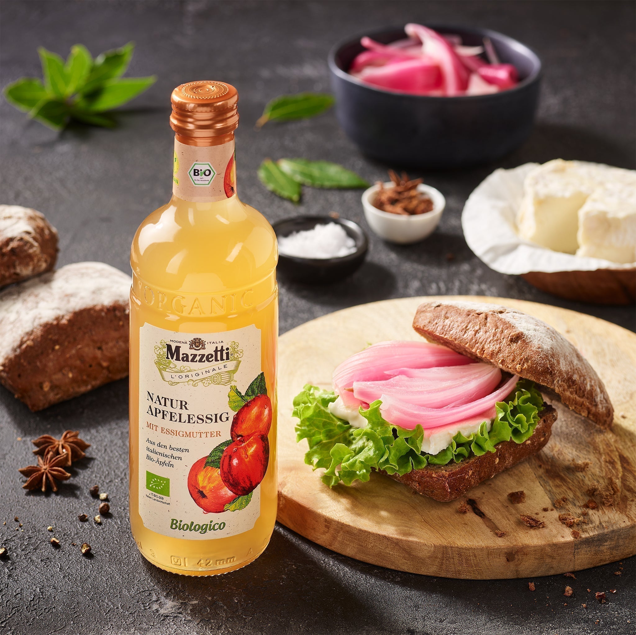 Süß-saure Zwiebeln mit Apfelessig